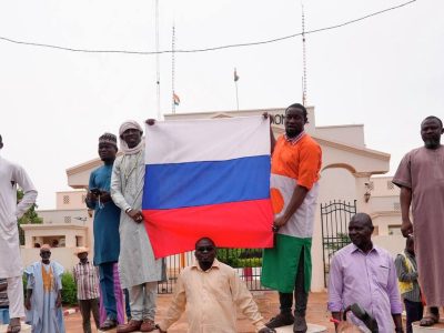 بازی خطرناک فرانسه در نیجر و مقاومت محور استقلال