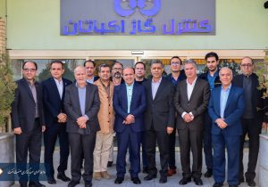 بازدید دکتر علیپور، مدیرعامل شرکت سرمایه‌گذاری صنعت نفت، از کارخانه کنترل گاز اکباتان همدان