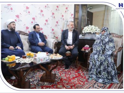 دیدار مدیرعامل بانک صادرات ایران با مادر و خانواده «شهید محمدنبی محمدی»