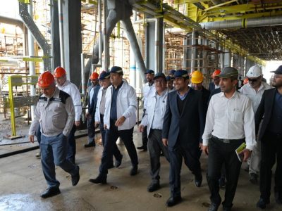 روز پرکار مدیرعامل و اعضای هیئت مدیره صندوق ذخیره فرهنگیان در عسلویه؛ تأکید بر تسریع در تکمیل و بهرهبرداری از پروژهها و افزایش پایدار تولید