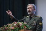 فرمانده کل ارتش: نیروهای مسلح با تمام قوا قاطعانه عمل میکنند