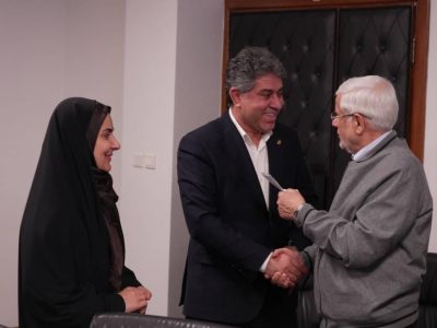 مدیریت تنگه هرمز با ایران است؛ یا در میز مذاکره حقمان را خواهند داد یا در میدان آن را به‌دست می‌آوریم