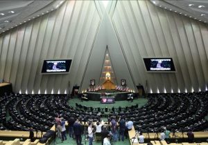 یک اقدامِ سیاسی