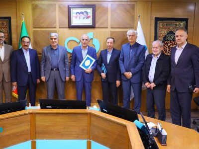 تفاهمنامه بانک دی و دبیرخانه توسعه دریامحور؛ گامی استراتژیک برای حمایت از اقتصاد مکران و تکریم ایثارگران مناطق ساحلی