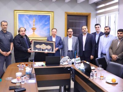 توسعه همکاریهای راهبردی بانک دی و آستان قدس رضوی در حوزههای مالی و بانکی
